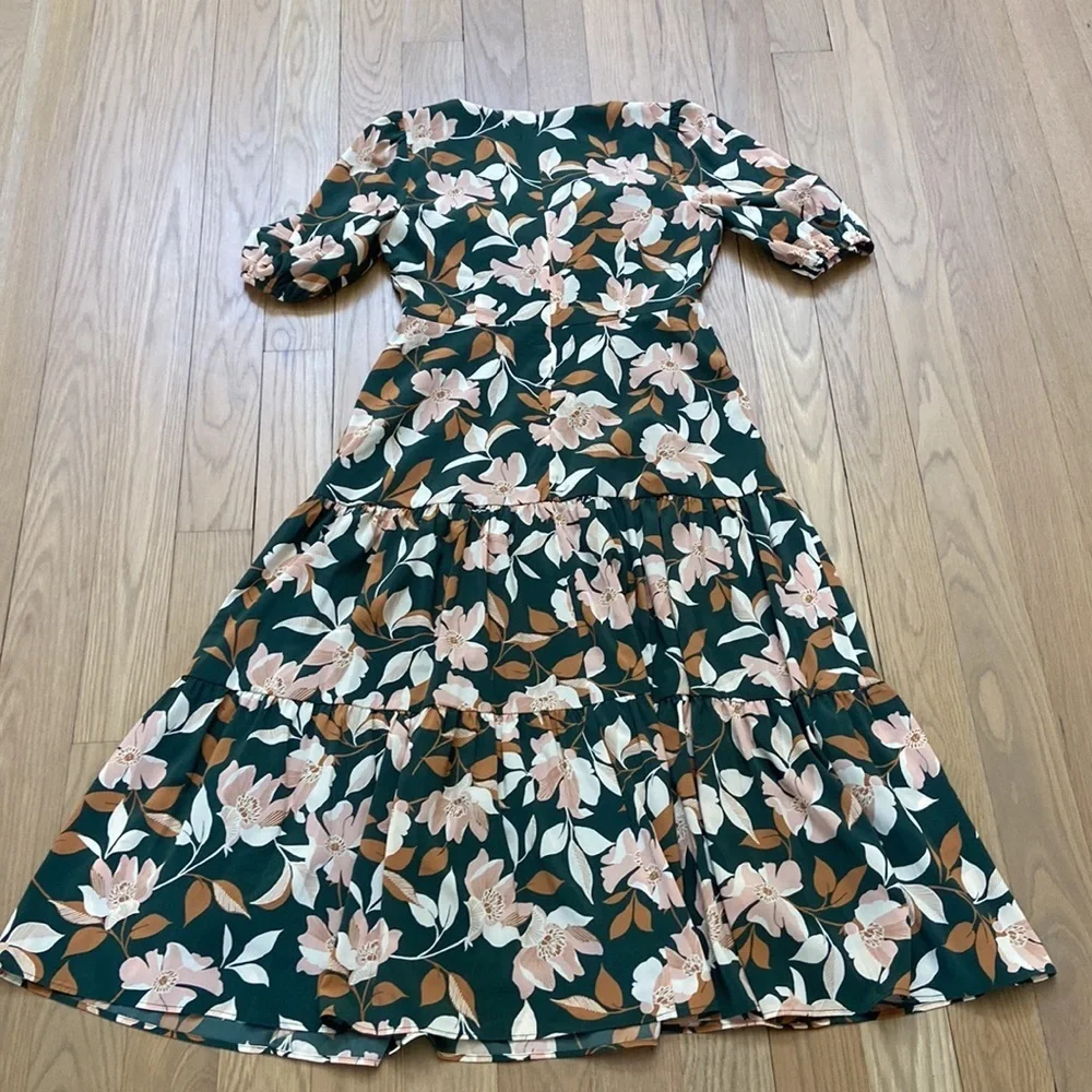 Gal Meets Glam Green Floral Midi Dress with Pink and Cream Blooms - Picture 5 of 5